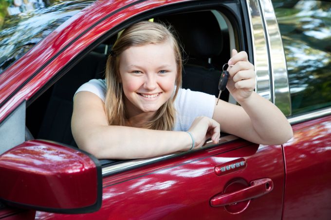 teen girl puchases a car