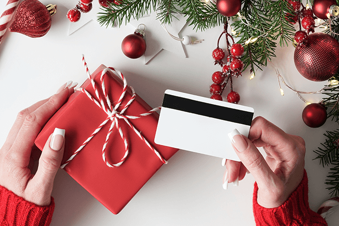 How to Save Money on Your Holiday Shopping 